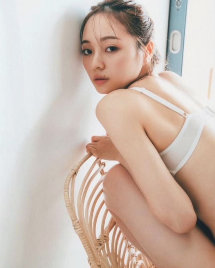 梅澤美波 水着