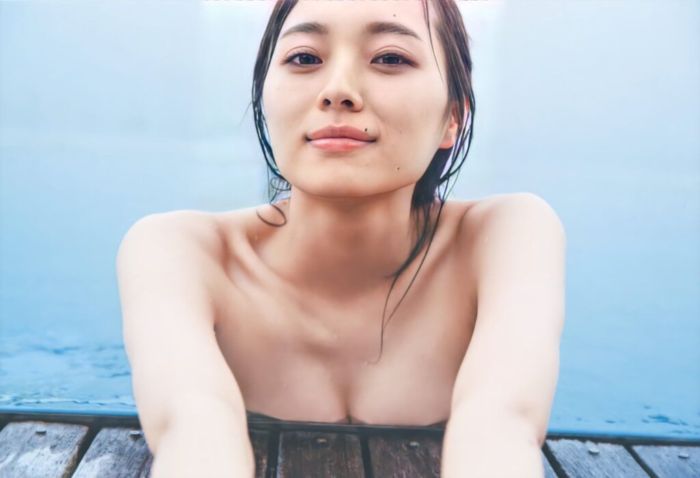 梅澤美波 水着
