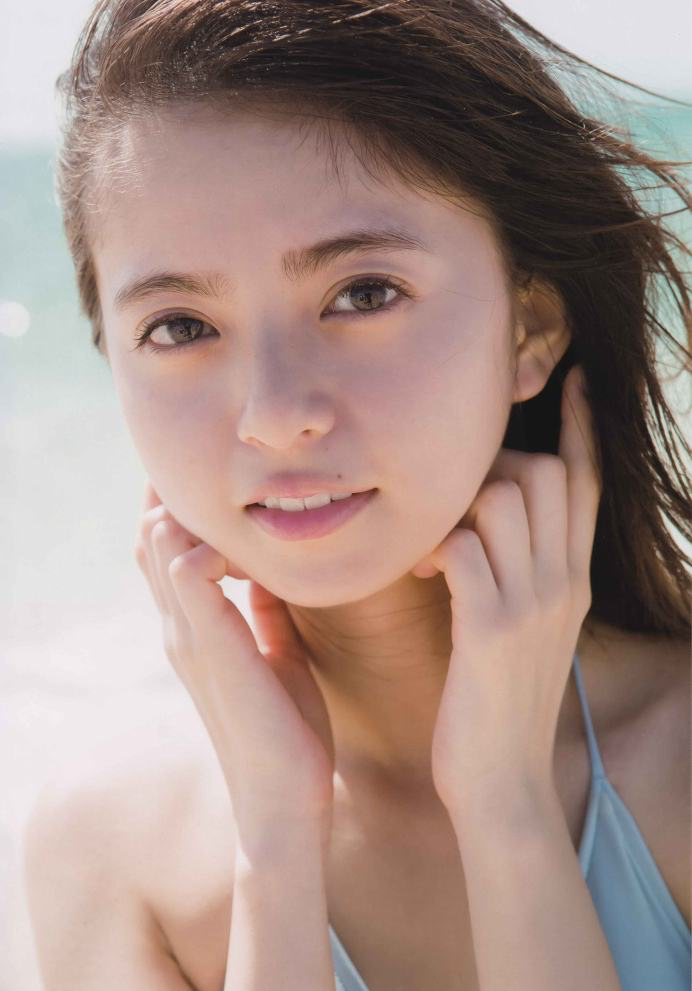 齋藤飛鳥 水着