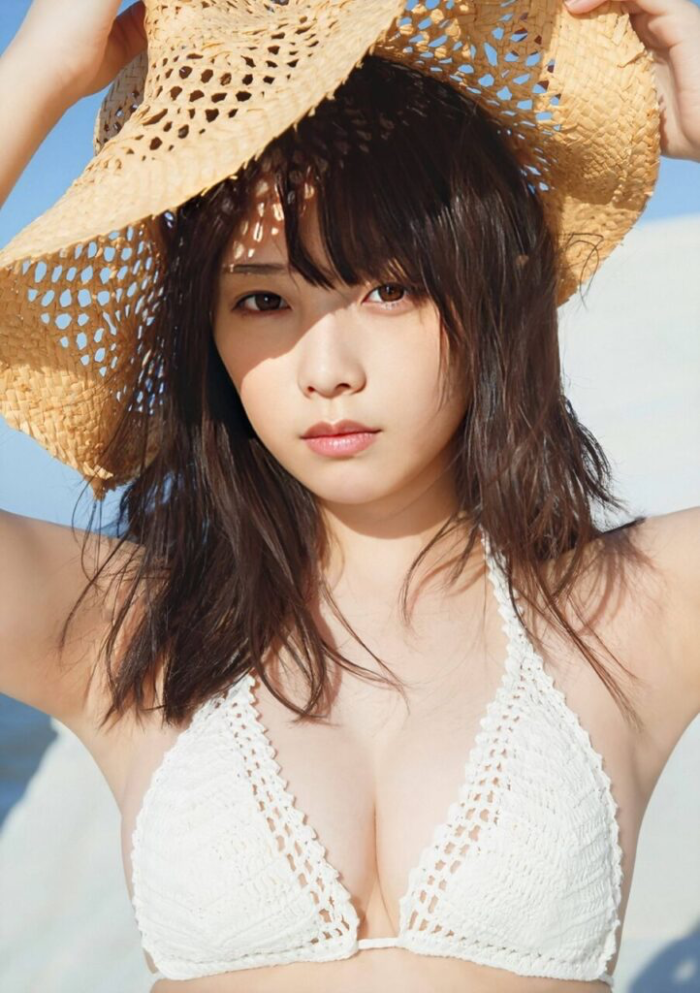 与田祐希 水着