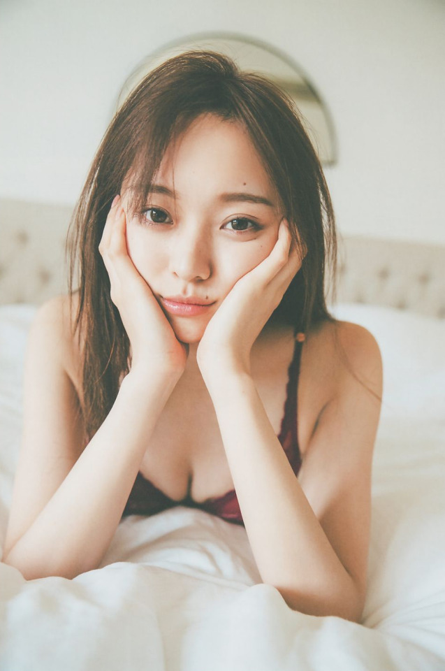 梅澤美波 水着