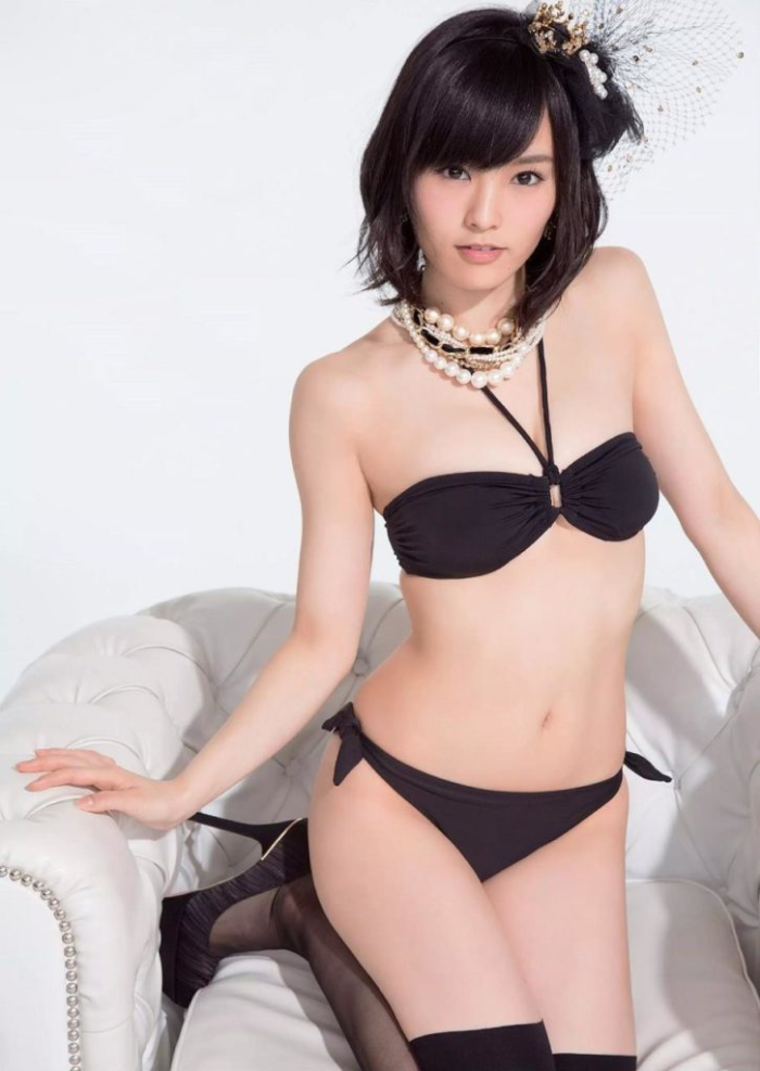 山本彩 グラビア