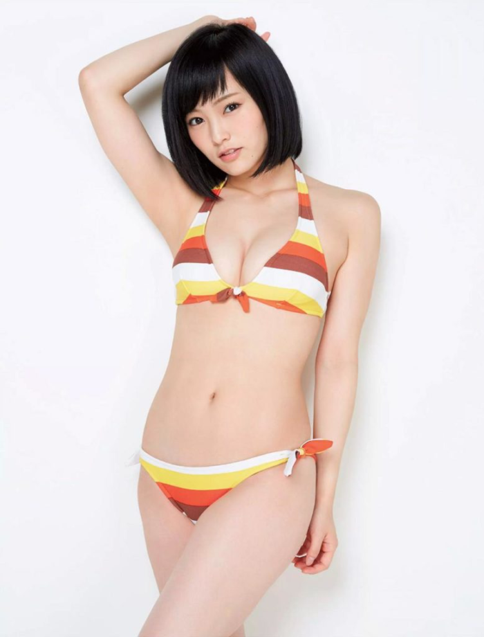 山本彩 グラビア