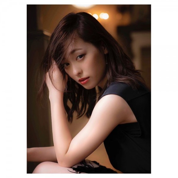 福原遥 おっぱい