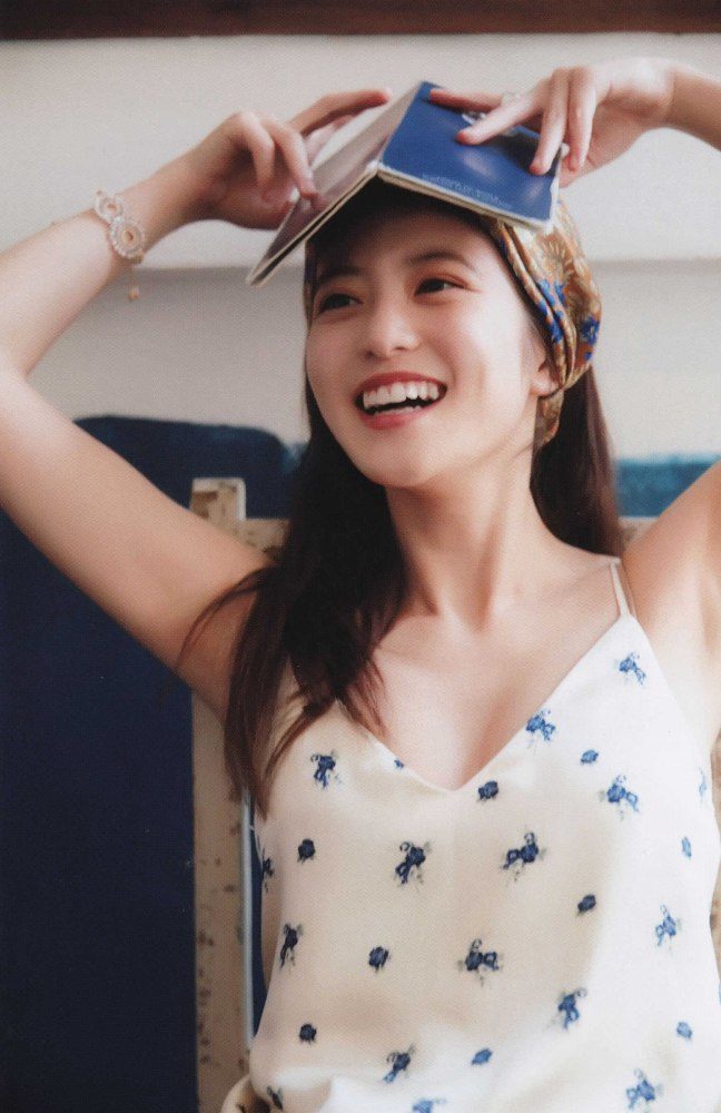 今田美桜 おっぱい