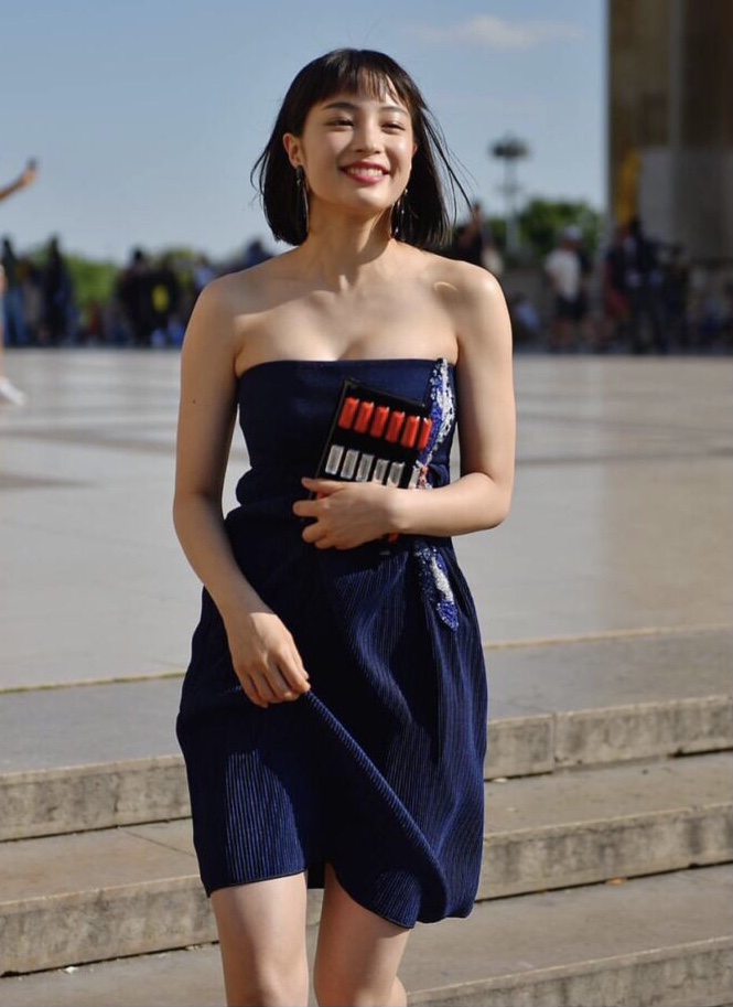 広瀬すず おっぱい