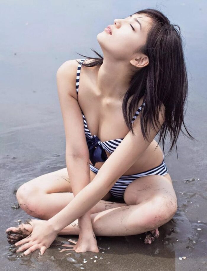 川口春奈 おっぱい
