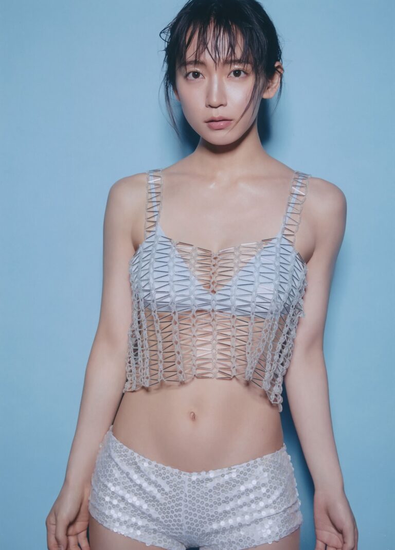 吉岡里帆 おっぱい