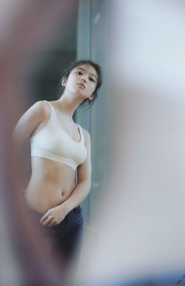今田美桜 おっぱい