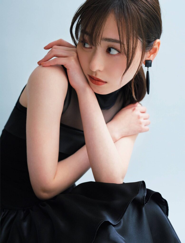 福原遥 おっぱい
