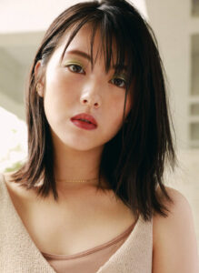 【画像59枚】浜辺美波の胸が美しすぎる！最高レベルです | 芸能人の画像まとめサイト『aigazo(アイガゾ)』