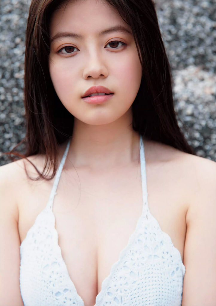今田美桜 おっぱい