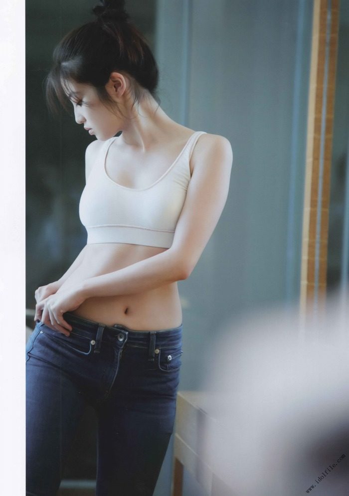 今田美桜 おっぱい