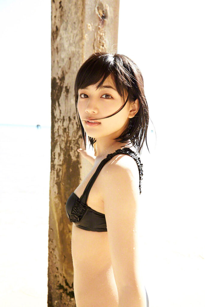 川口春奈 おっぱい