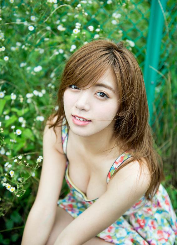 池田エライザ おっぱい