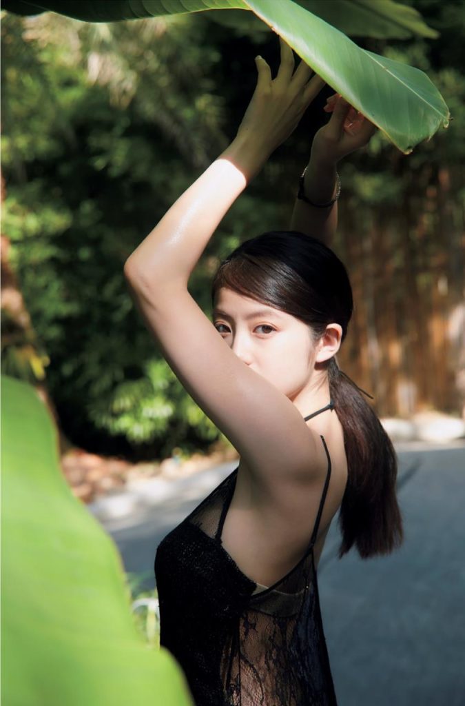 今田美桜 おっぱい
