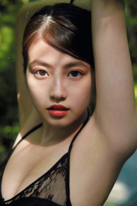 今田美桜 おっぱい