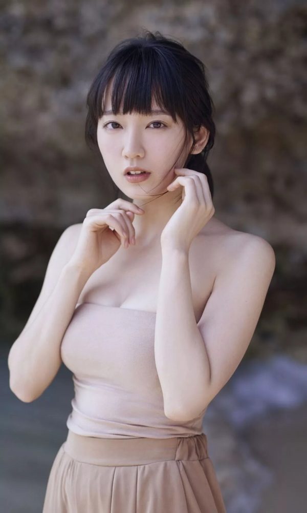 吉岡里帆 おっぱい