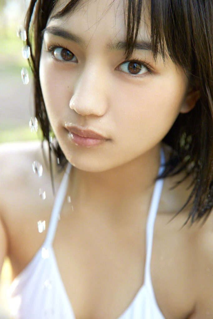 川口春奈 おっぱい