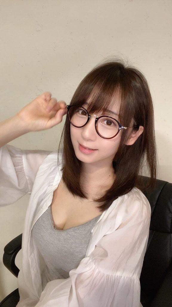 伊織もえ おっぱい