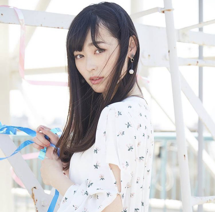 福原遥 おっぱい