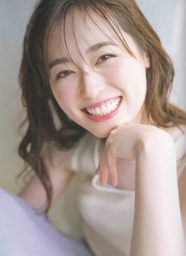 福原遥 おっぱい