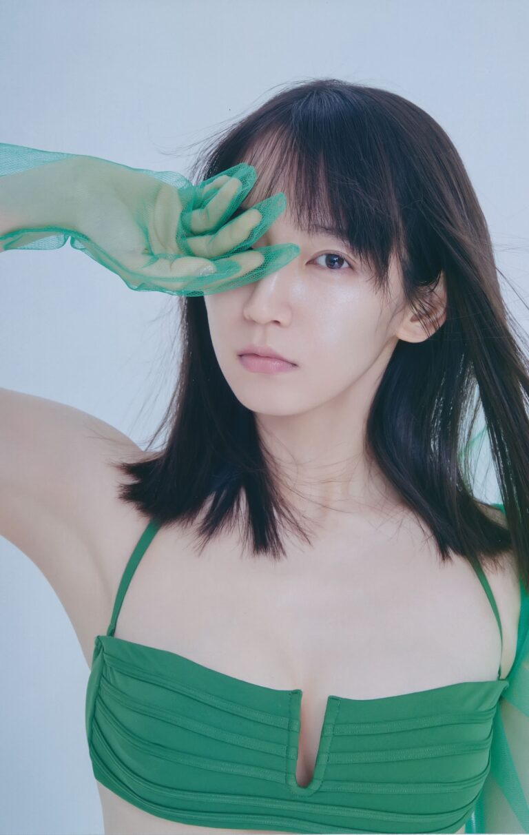 吉岡里帆 おっぱい
