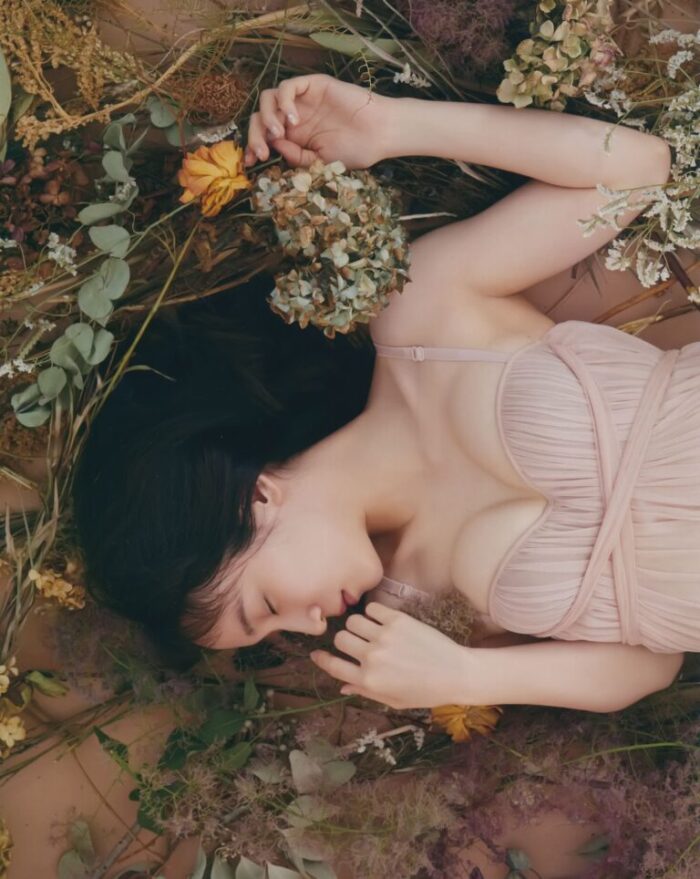 吉岡里帆 おっぱい