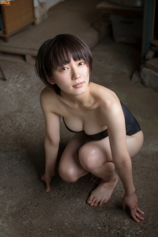 吉岡里帆 おっぱい