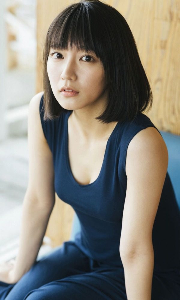 吉岡里帆 おっぱい