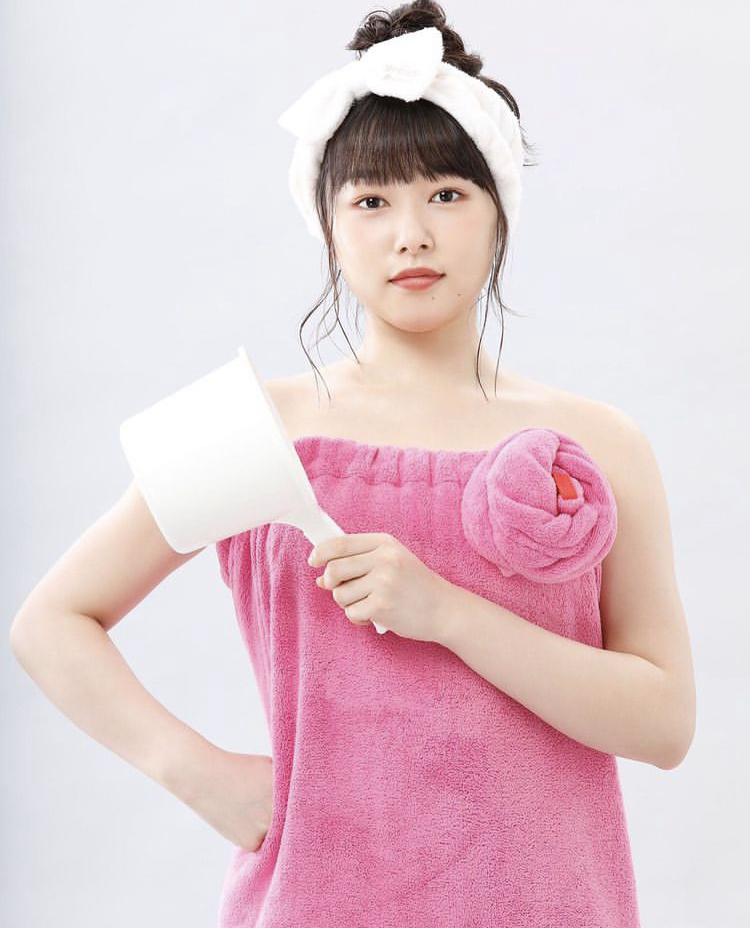 桜井日奈子 おっぱい