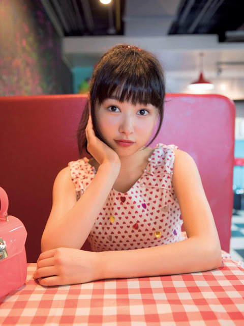 桜井日奈子 おっぱい