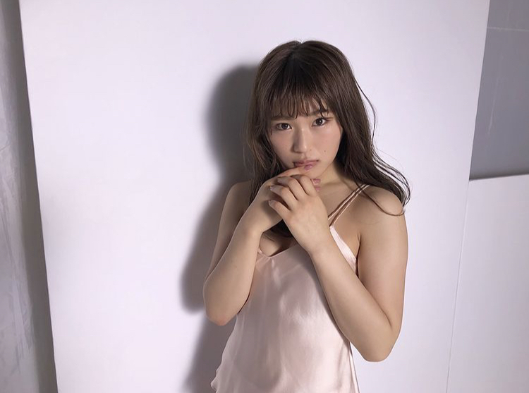 渋谷凪咲 おっぱい