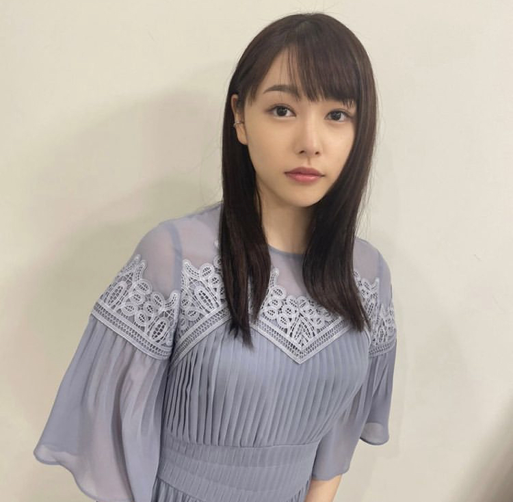 桜井日奈子 おっぱい