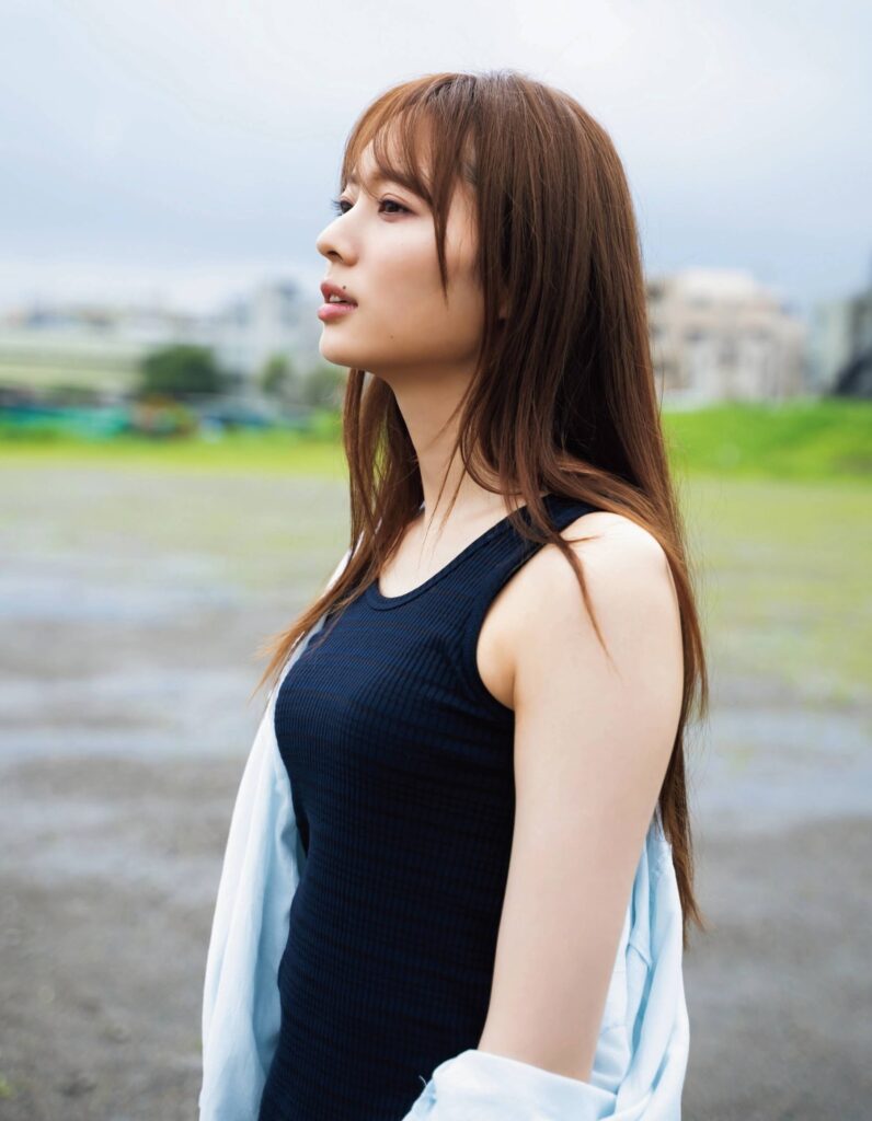 梅澤美波 おっぱい