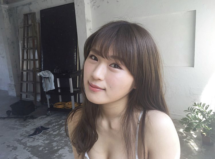 渋谷凪咲 おっぱい
