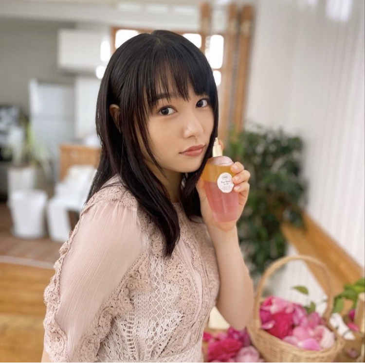 桜井日奈子 おっぱい