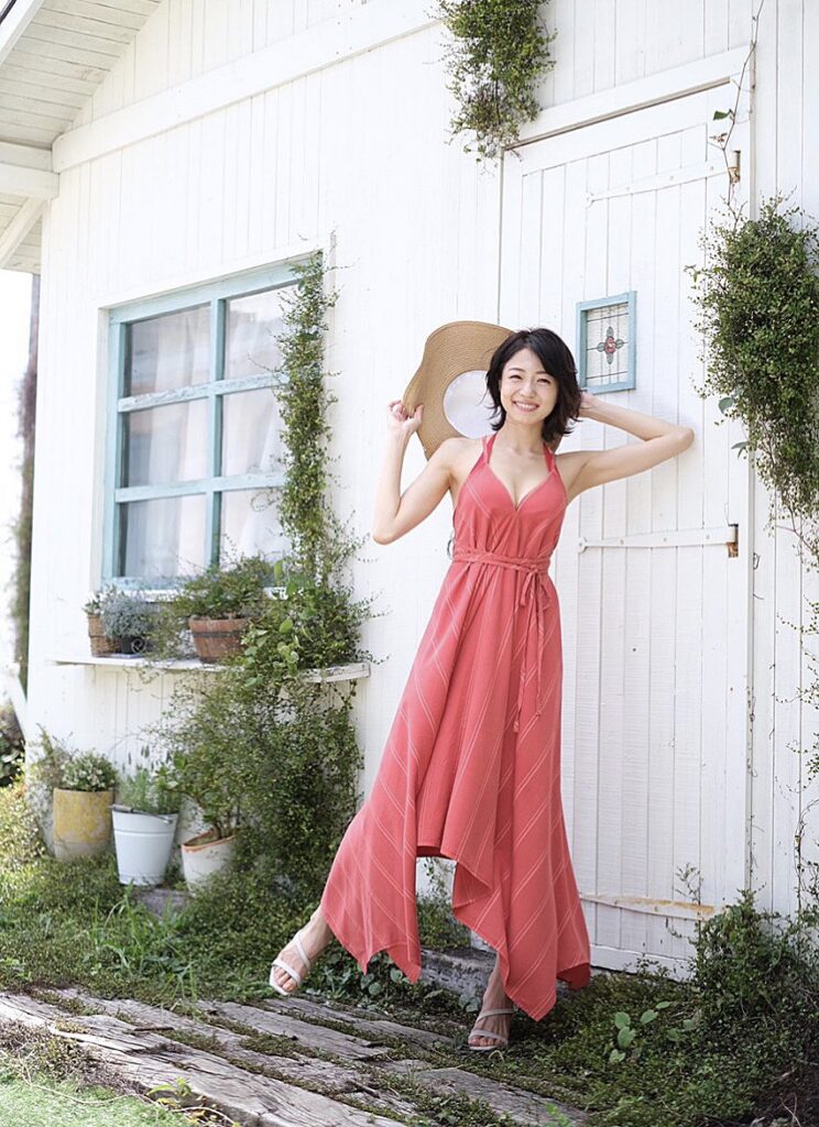 中村静香 おっぱい
