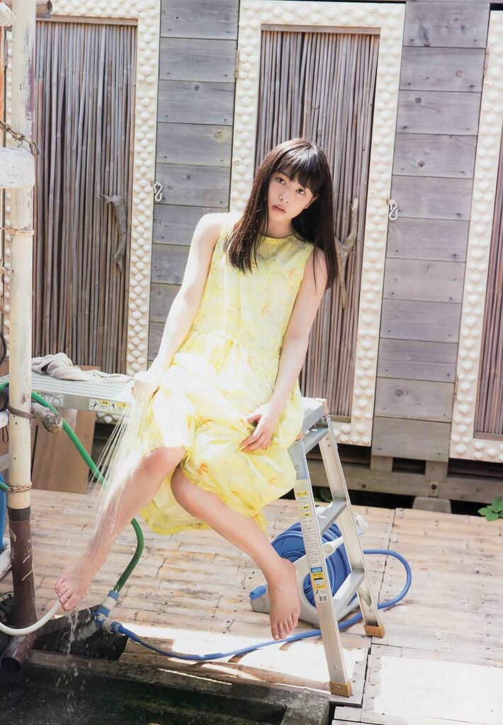 桜井日奈子 おっぱい