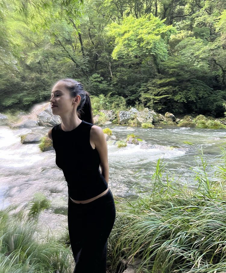 水原希子 おっぱい