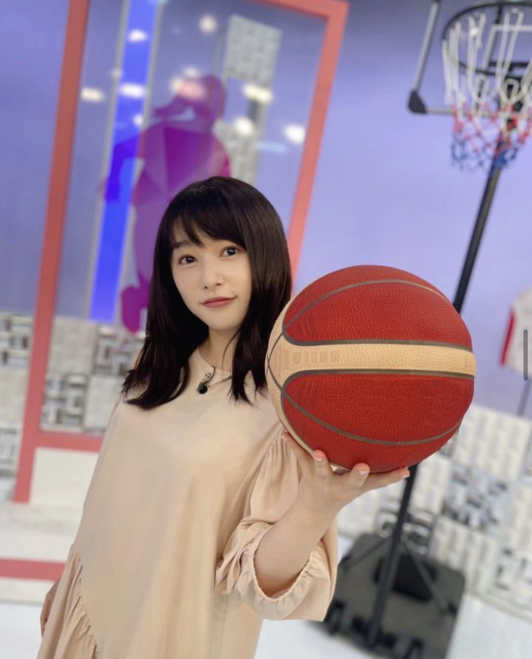 桜井日奈子 おっぱい