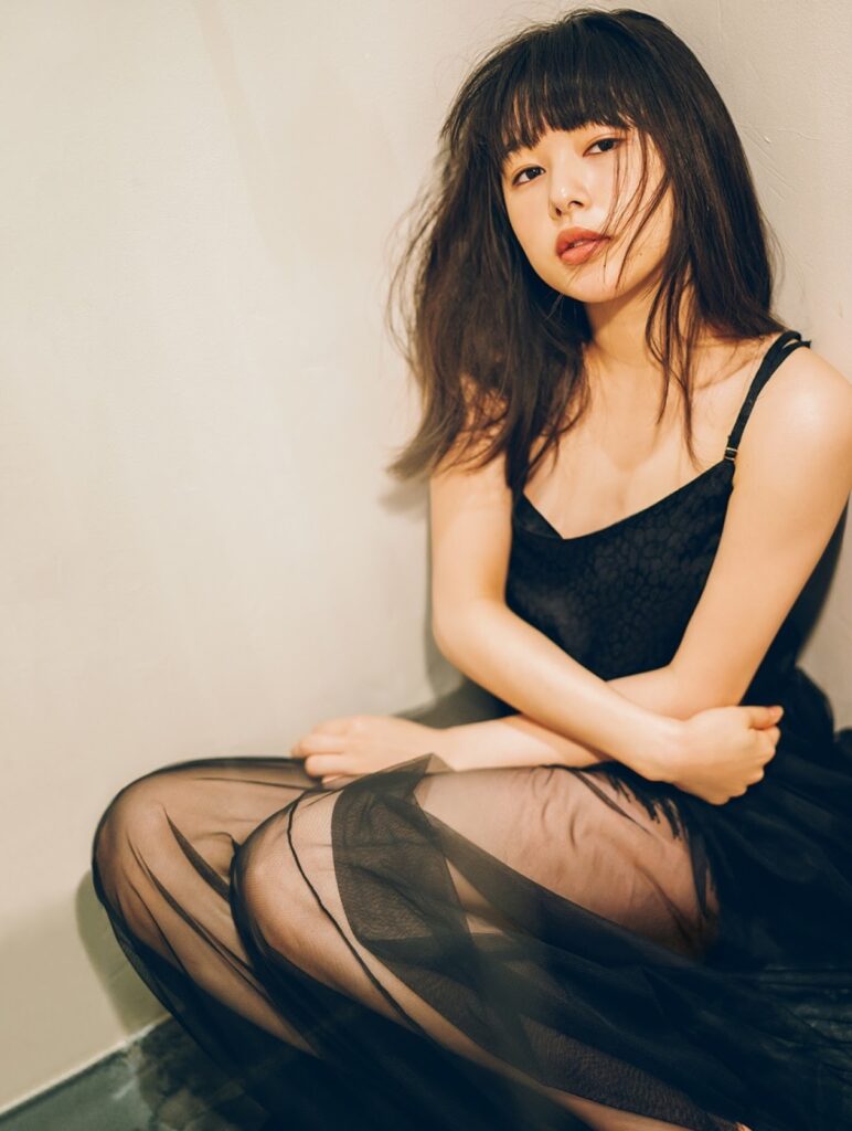 桜井日奈子 おっぱい