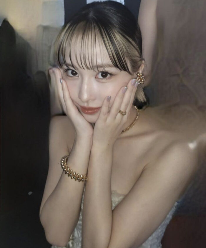 モモ おっぱい