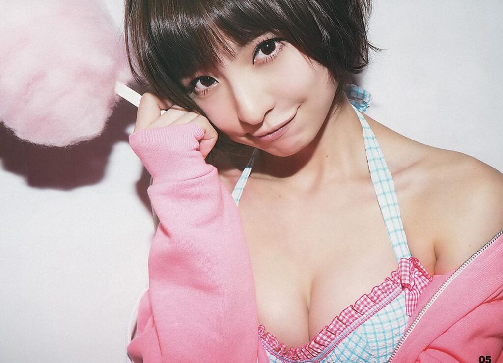 【画像58枚】篠田麻里子の胸が美しすぎる！最高レベルです